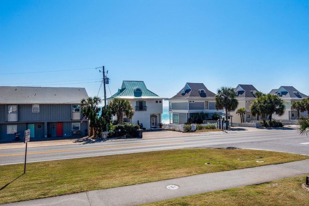 Gulf View 216