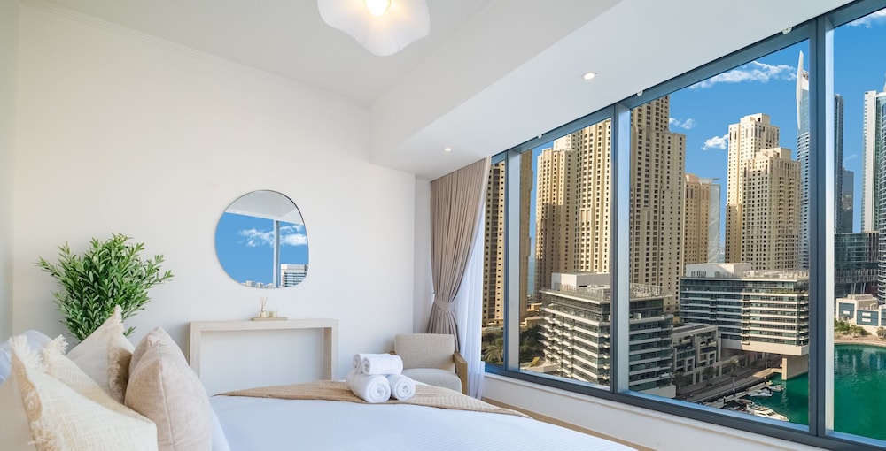 LUX The Silverene Marina View Suite 4