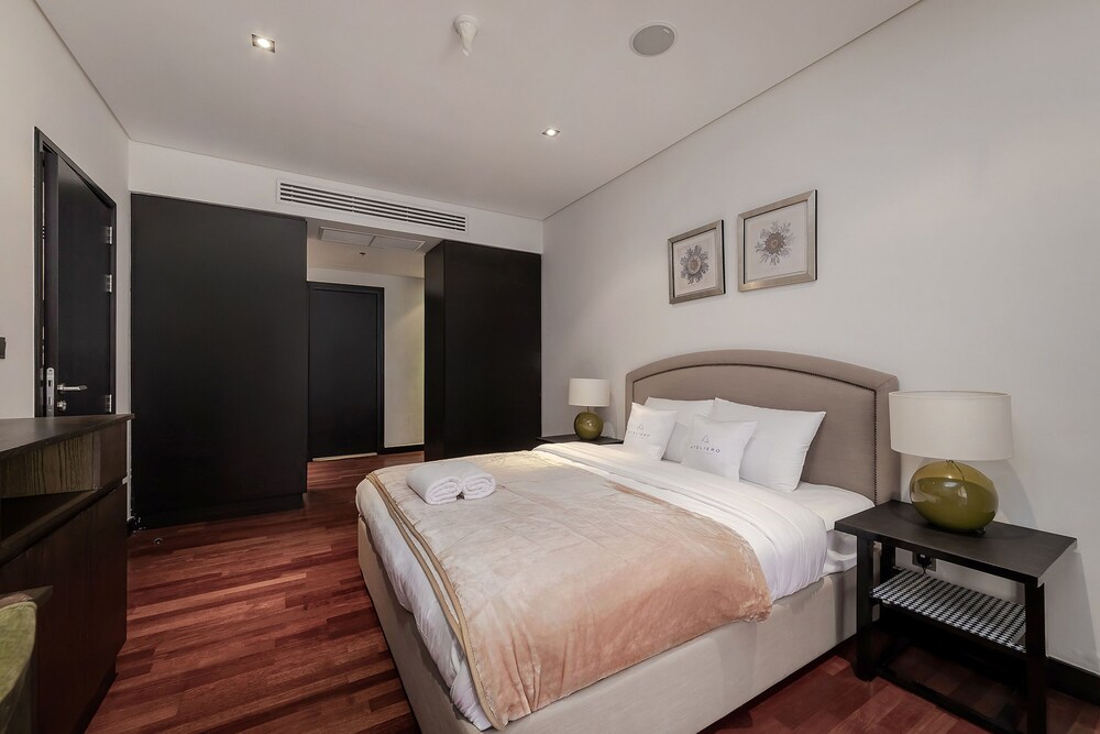 Exotic Apartments at Royal Amwaj