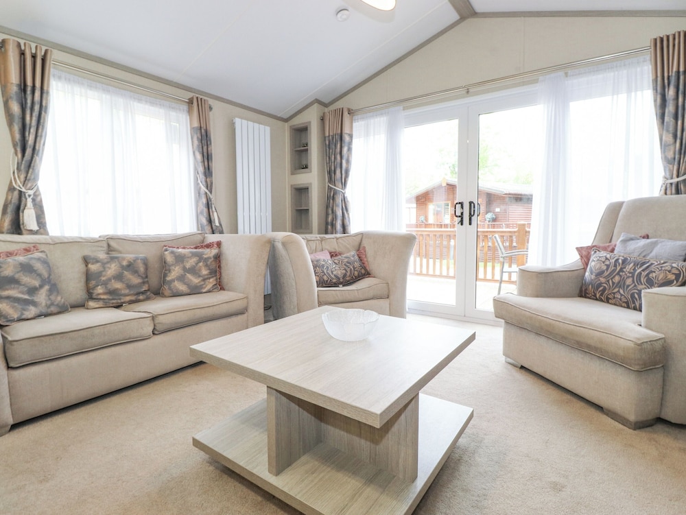 Tawny Owl Lodge