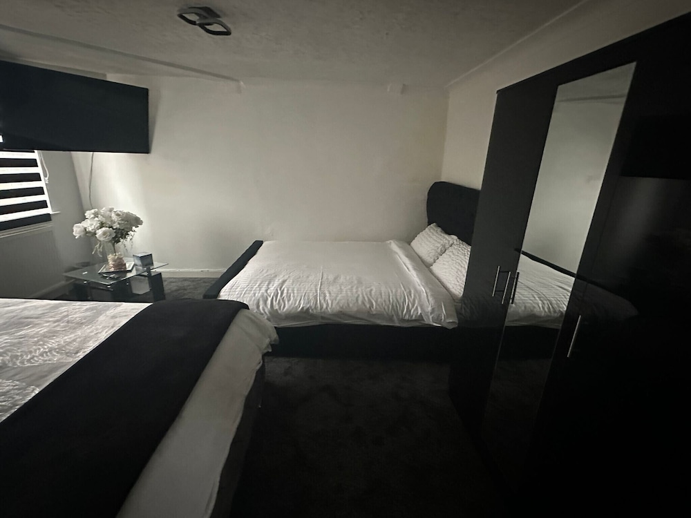 Greatyarmouth-seaside-sleeps6-petfriendly-91ws