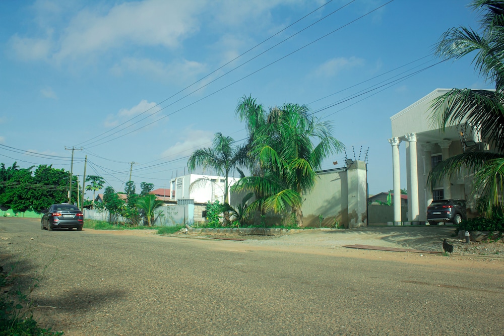 Photo 38