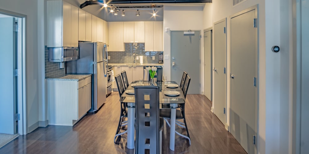 Midtown 1br Fully Furnished Apartment - Great Location! 1 Bedroom Apts
