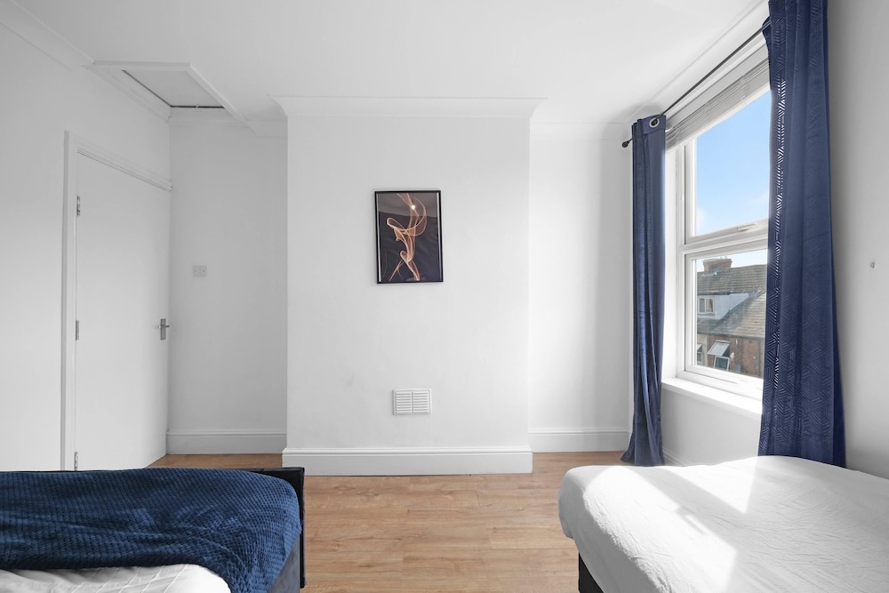 Radford 3 Bedroom and 1 Bathroom House