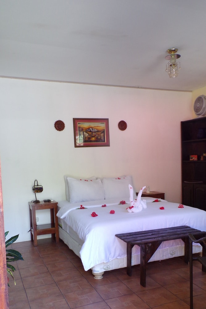 Mycasa's Bed and Breakfast