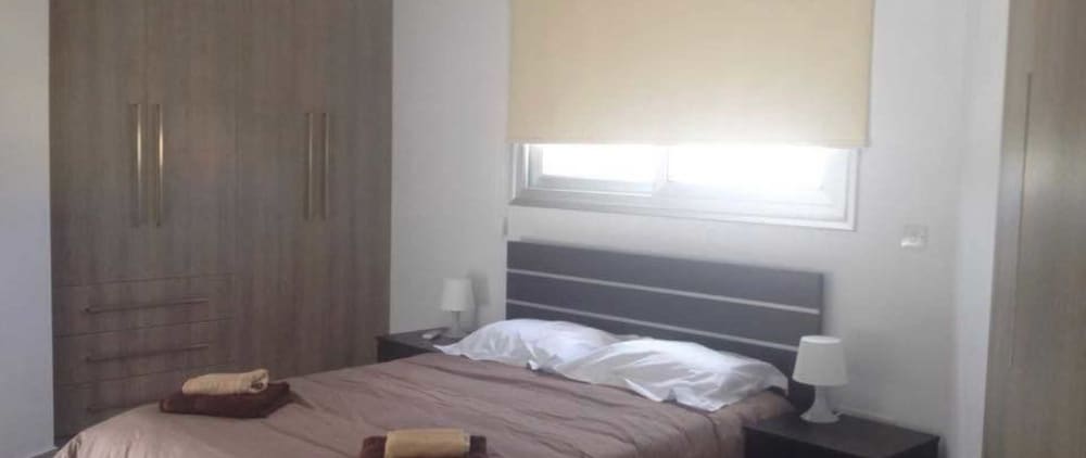 Niro Apartments