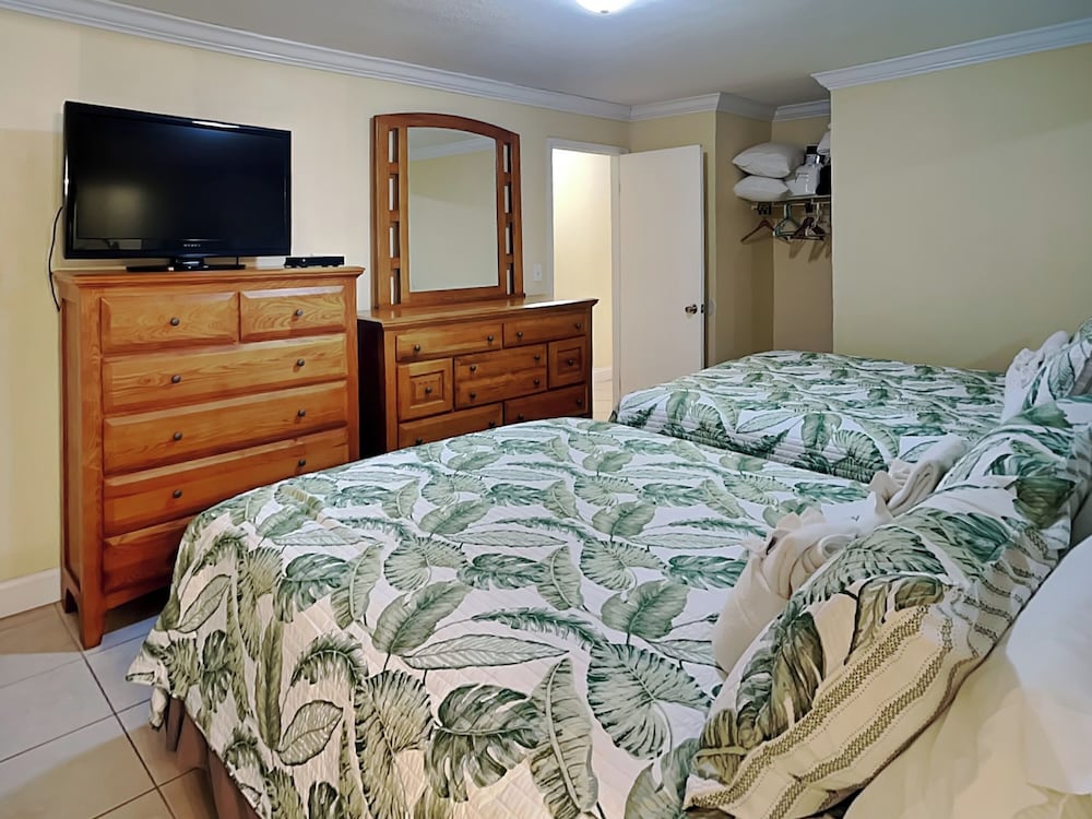 Ocean Jewel 319