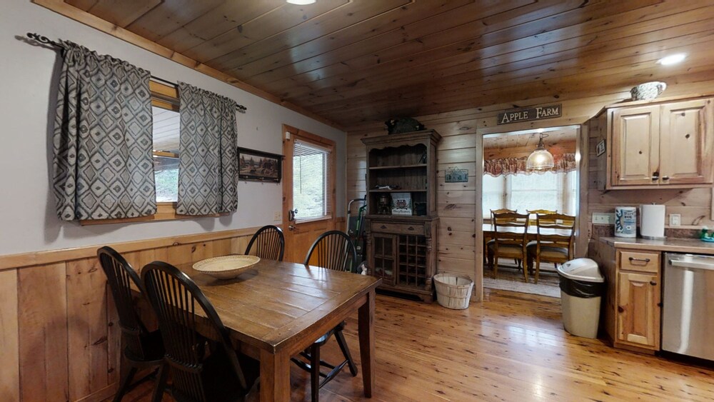 The Ranch Cabin on 6 Secluded Acres in the Great Smoky Mountains by RedAwning