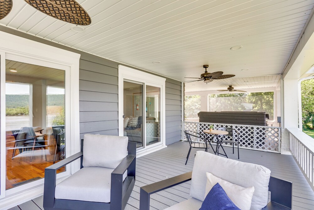 Steps to Susquehanna River: Hot Tub Hideaway!