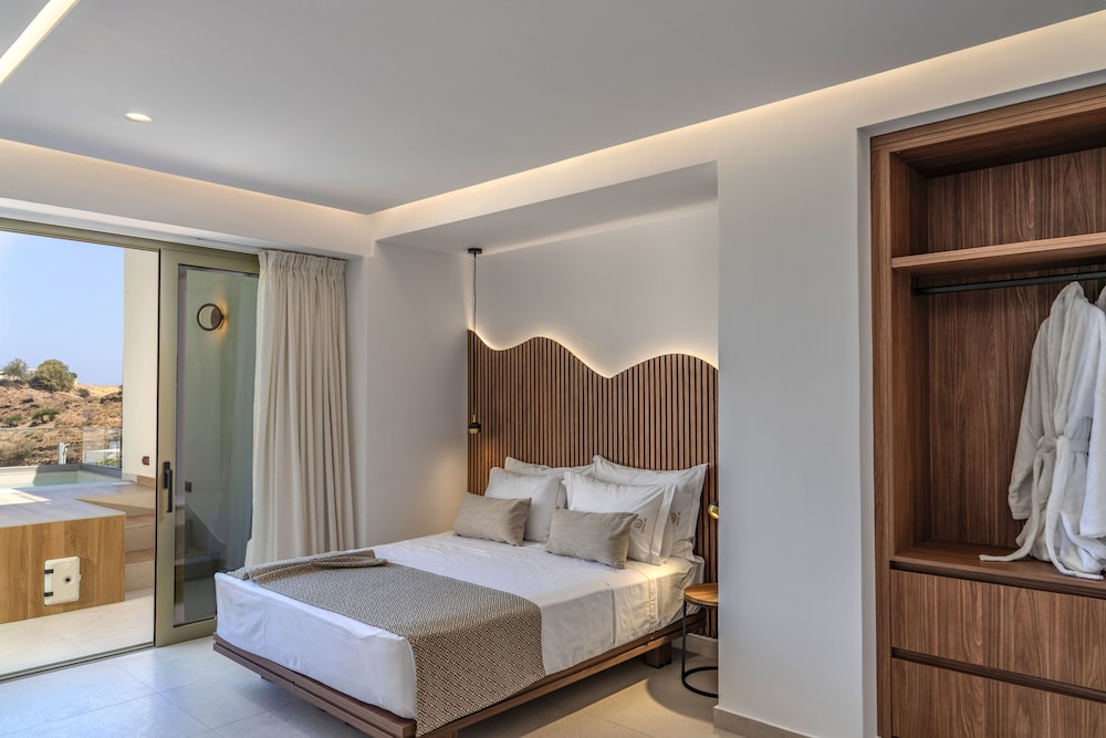 Luxurious Villa Selestine - With Private Pool