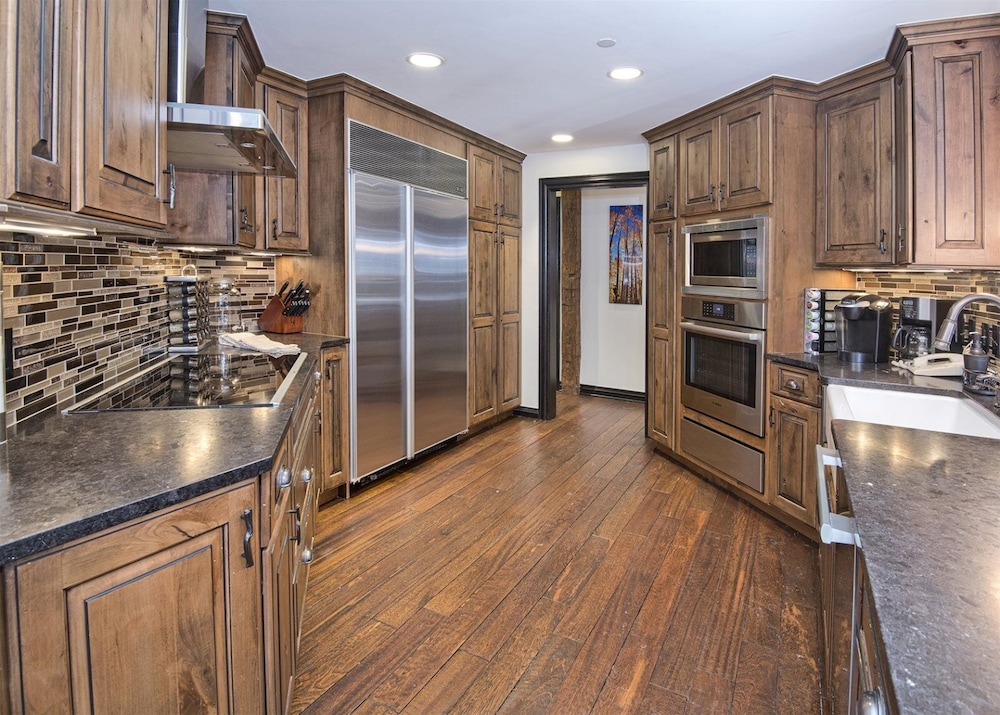 Contemporary 3 Bedroom Ski In, Ski Out Condo in the Heart of Beaver Creek Village