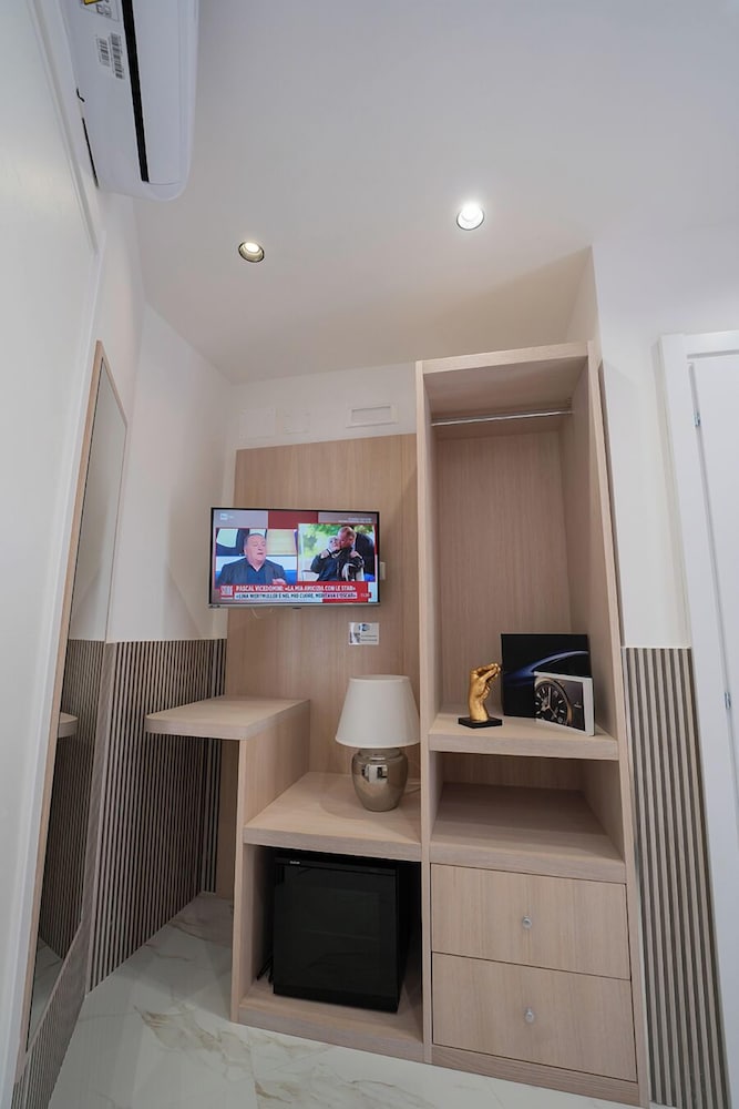 H.R. BOUTIQUE PORTO NAPOLI CENTRO by ClaPa Group Dislocated Hospitality