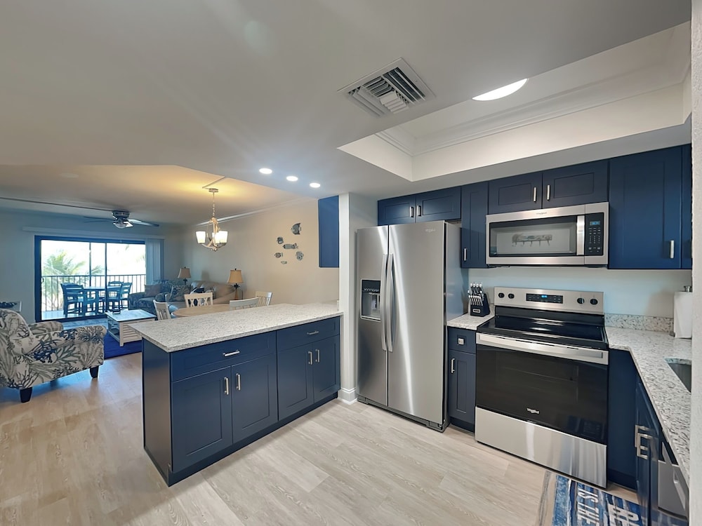 Seaside 3 by Distinctive Beach Rentals