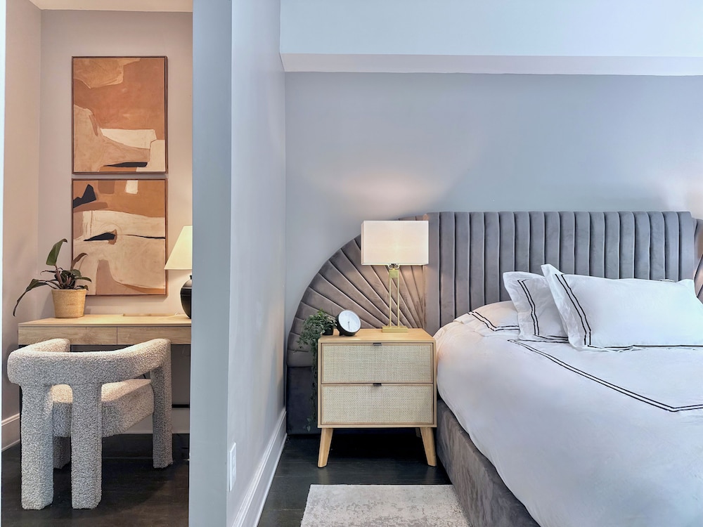 The Josephine Villa by Luxe PGH view 4