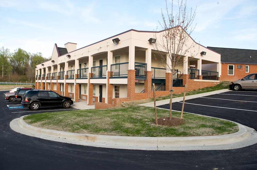 Executive Inn And Suites view 5
