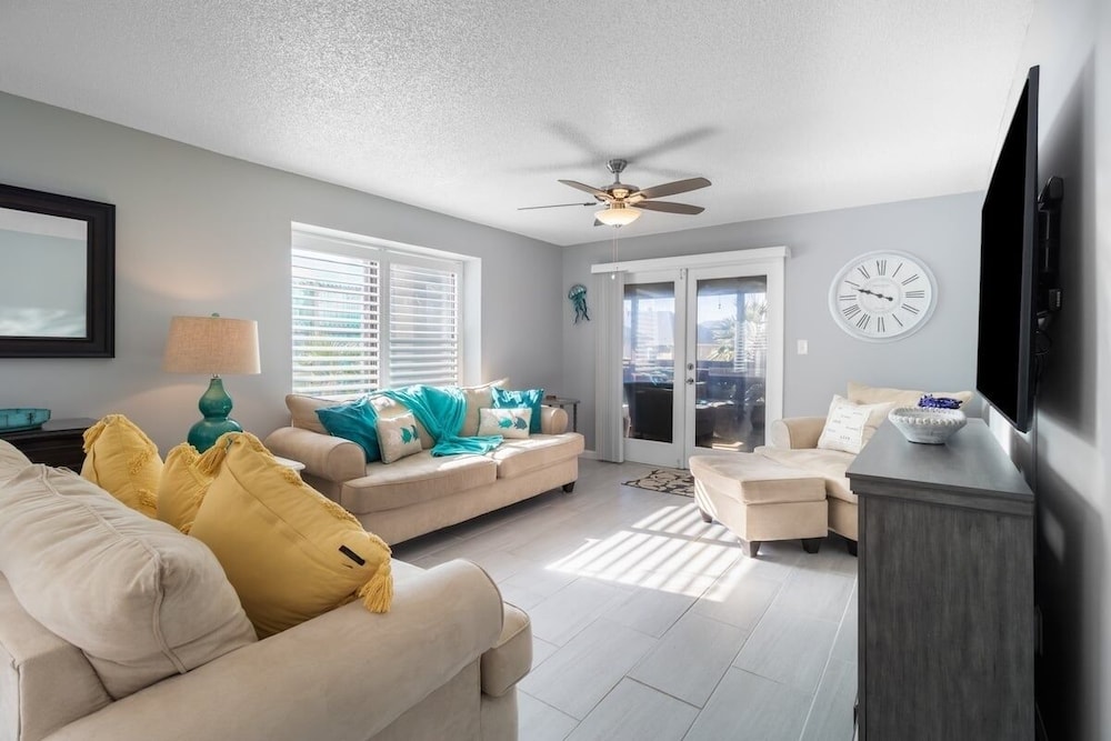 Heron Pointe E1 2 Bedroom Condo
