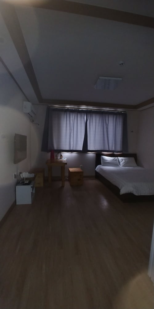 Gambi Namu Pension