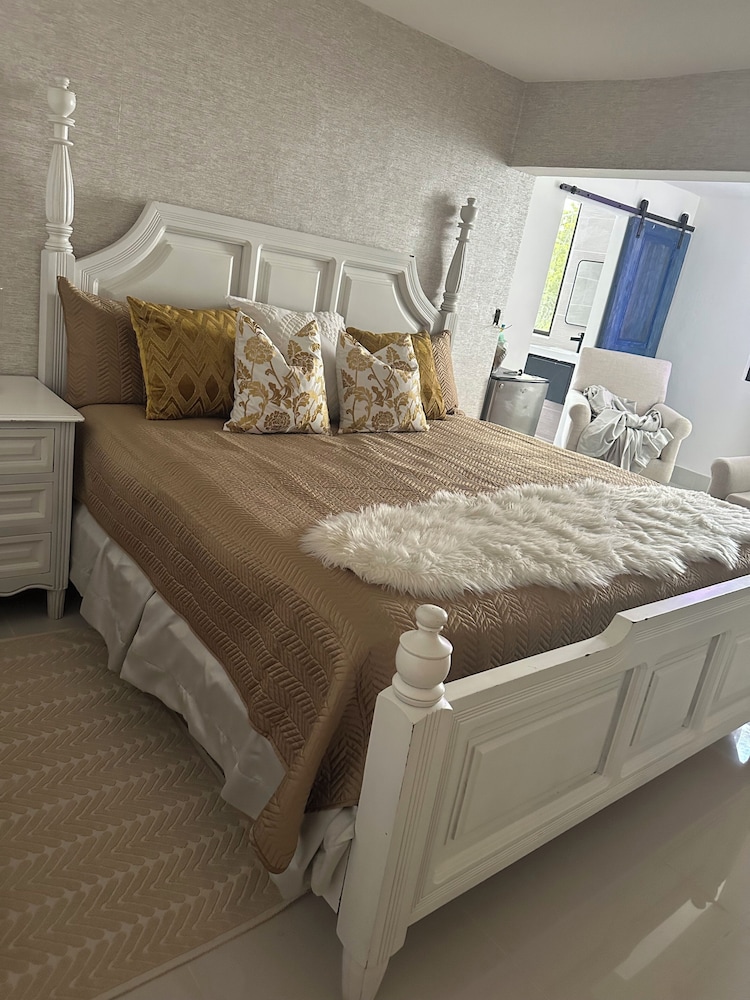 Onyx luxury rd