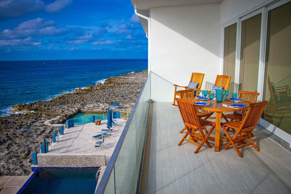 Lighthouse Point Residences
