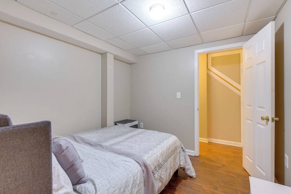 Cozy Apt in DC Suburbs: 4 Mi to Main St Laurel