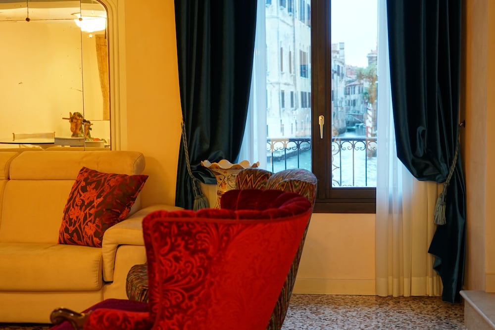 Granda Sweet Suites