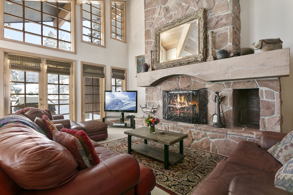 Stag Lodge at Deer Valley Resort - Four Bedroom with Spa #30 4 Condo