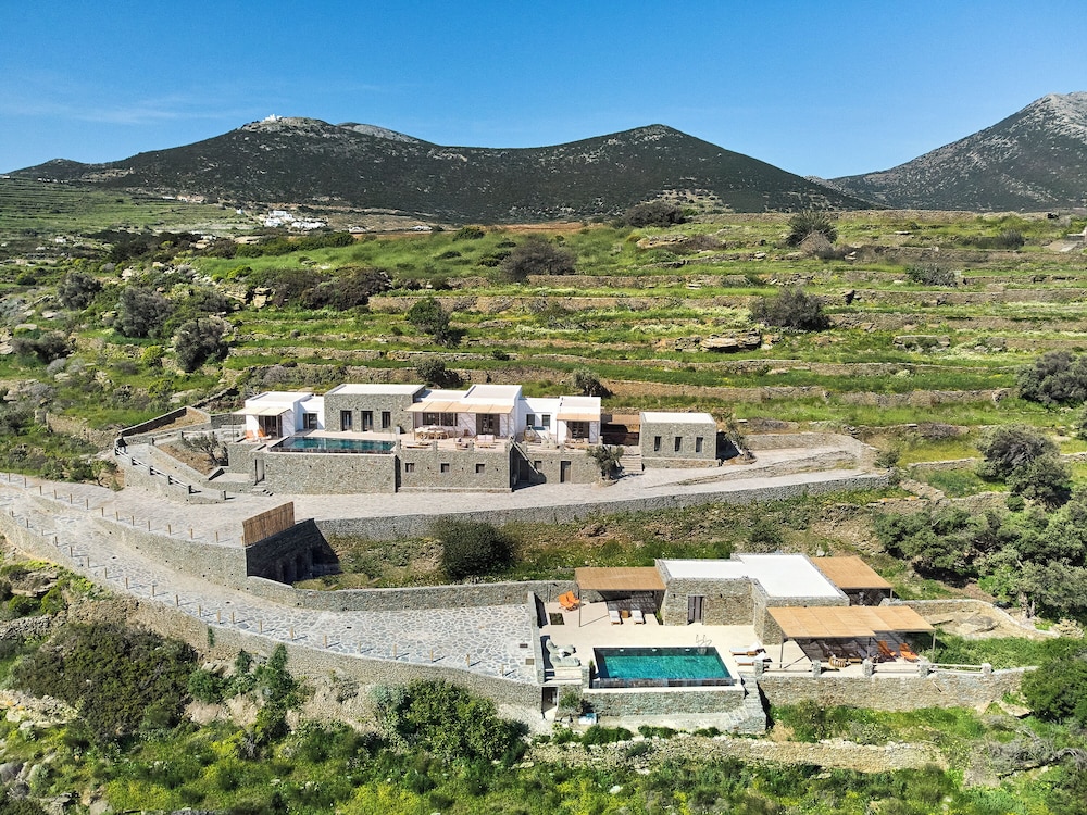 Mythic Villa