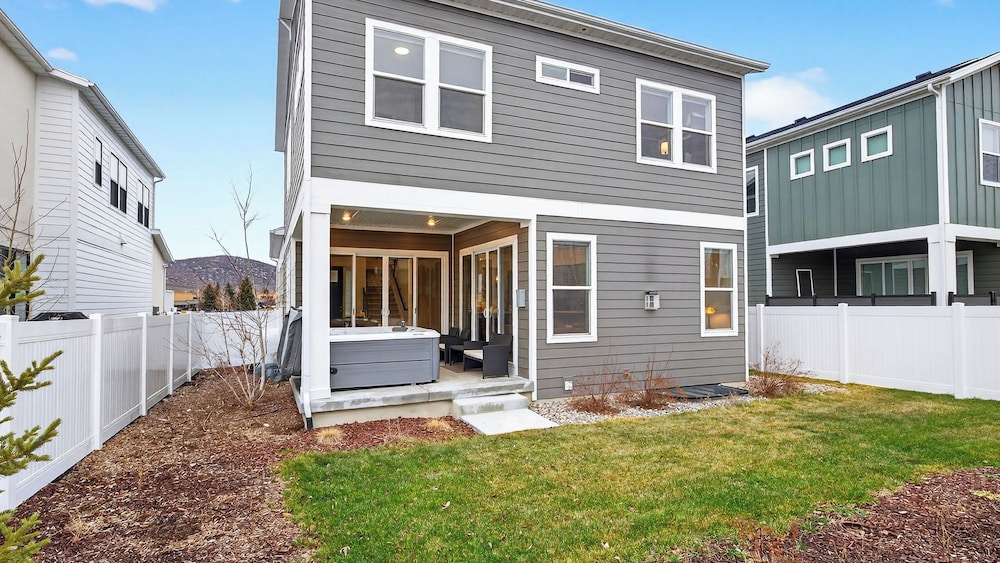 Spacious Park City Home w/ Hot Tub & Game Room Near Skiing & Trails Poppy Peak by Avantstay