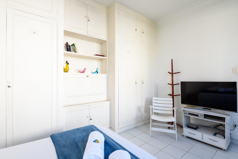 Comfort in Ipanema 2 Blocks From the Beach Vp604 view 5