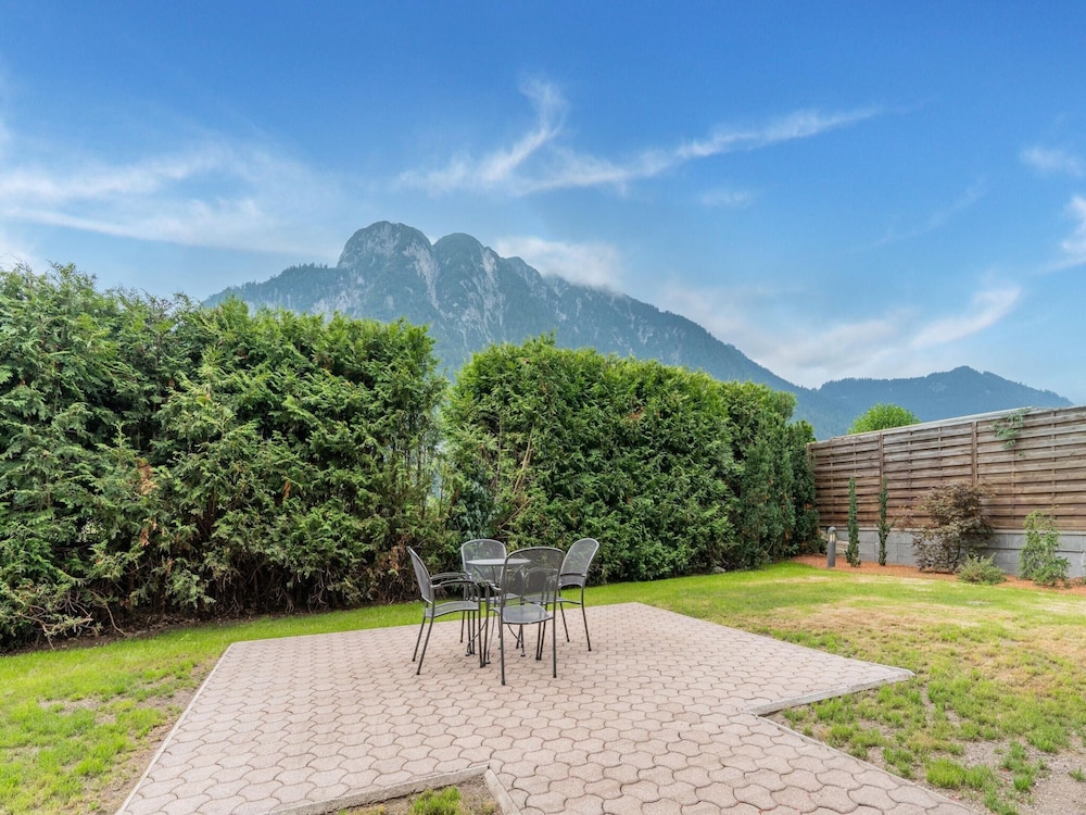 Charming Holiday Home in Maurach am Achensee