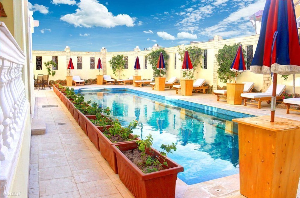 Hotel Aida Suites - Image 1