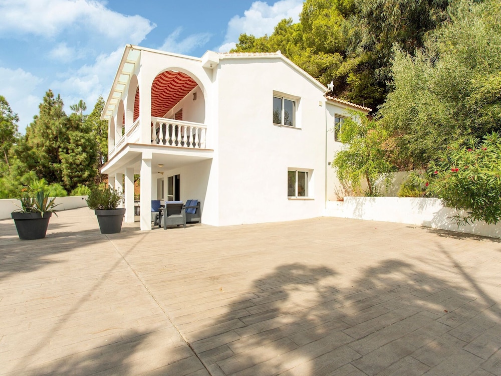 Gorgeous Villa With Private Swimming Pool in Algarrobo-costa photo 2