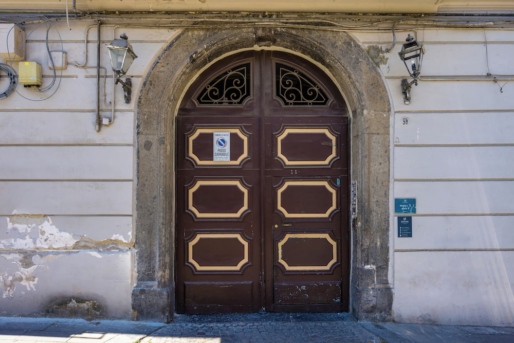 Cavour Art and Museum Flat by Napoliapartments