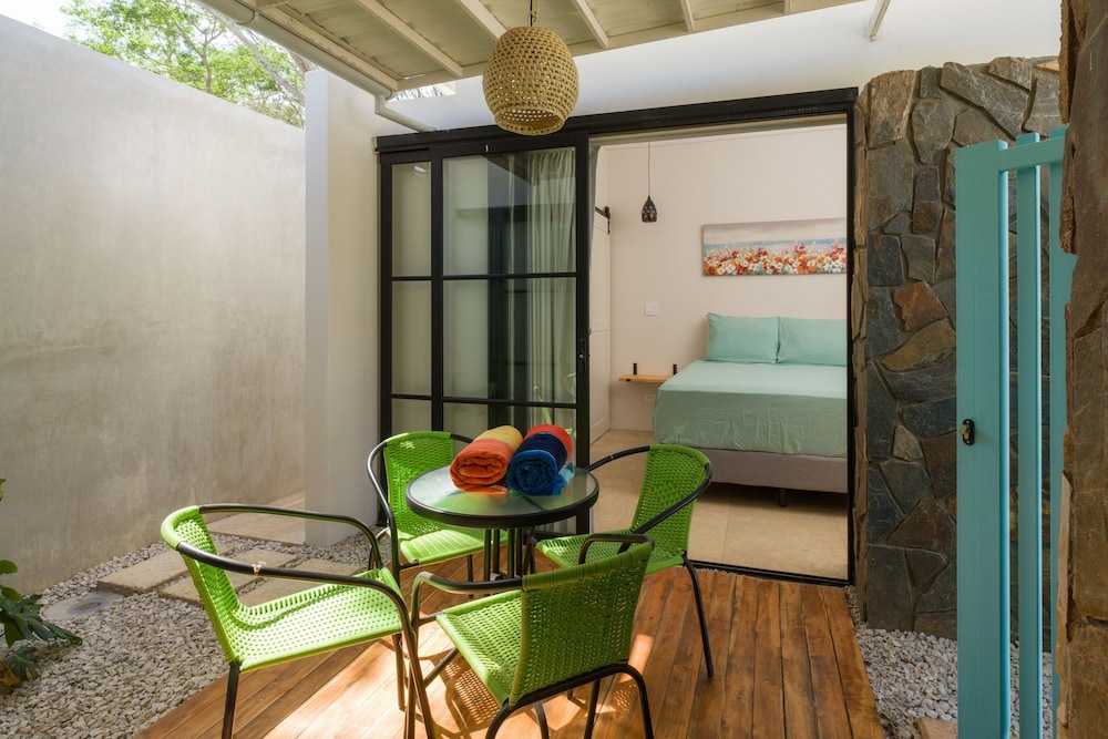 Villas VR Beachwalk Avellanas
