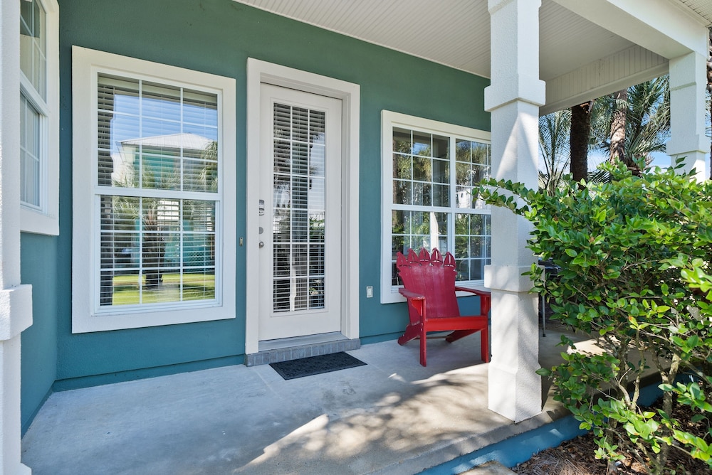 Blue Palm 3 Bedroom Home