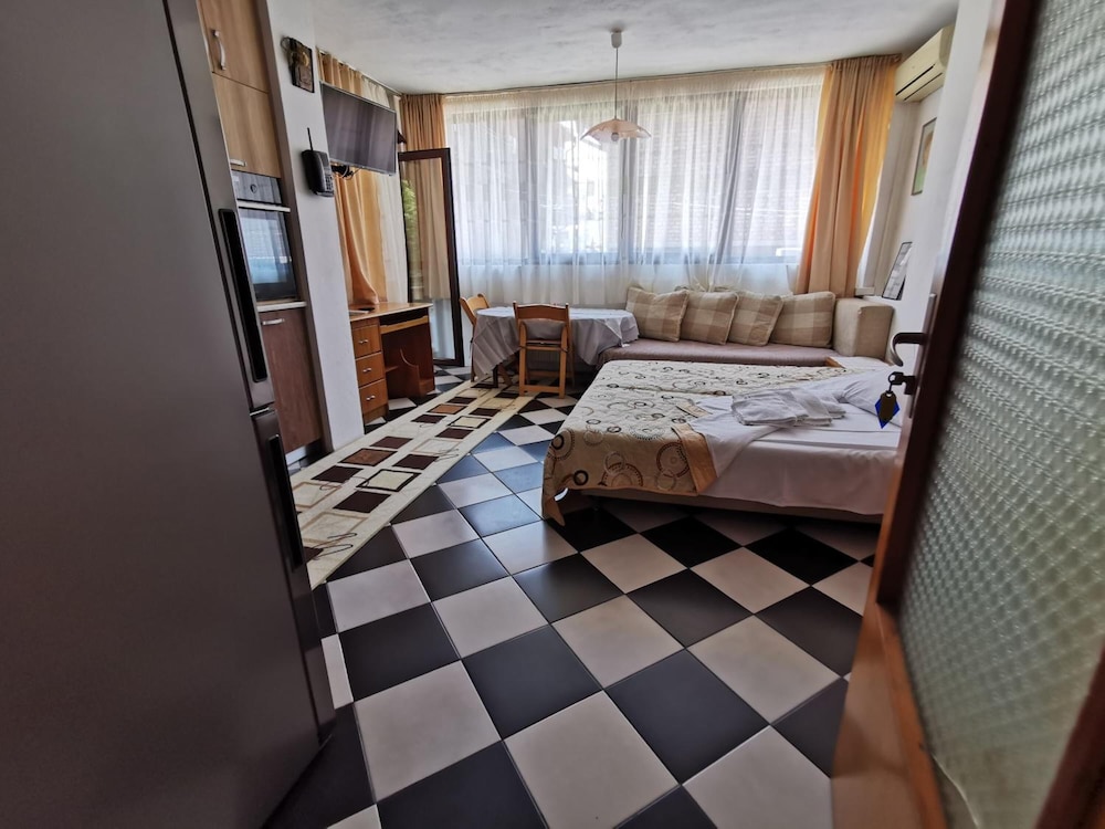 Guest House Liliya