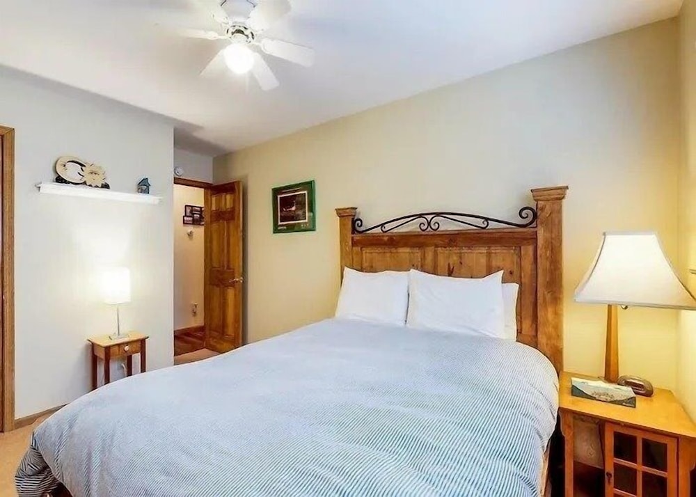 838 Placer Avenue 4 Bedroom Home
