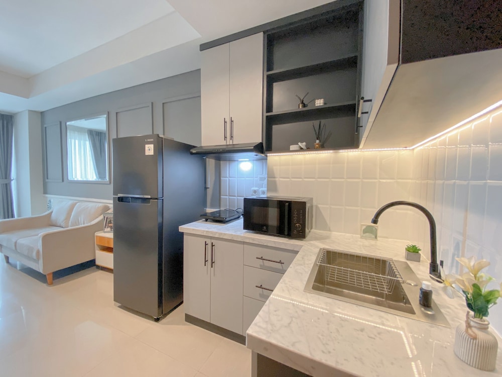 Good Choice and Homey 2BR Apartment Tamansari Iswara