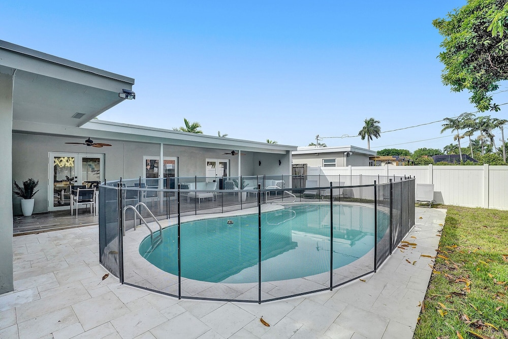 Incredible 4BR Home with Heated Pool - Image 3