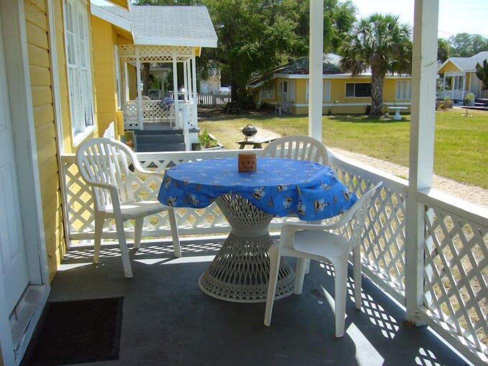 Sunshine Cozy Cottages