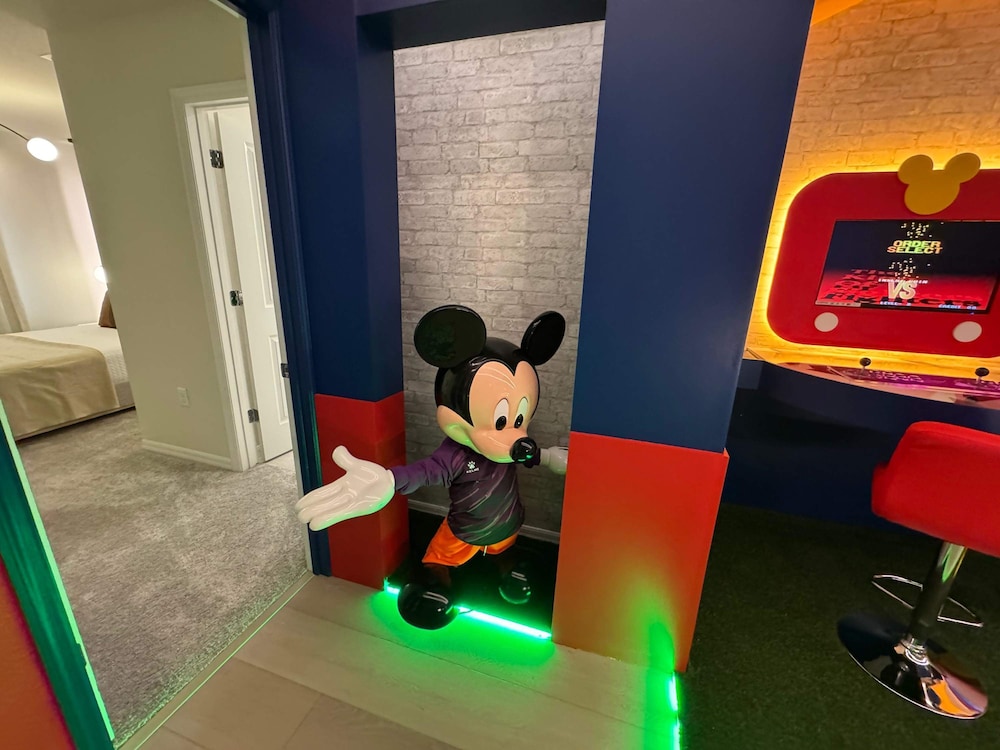 Family Friendly 5Bd Near Disney Windsor Cay 16136