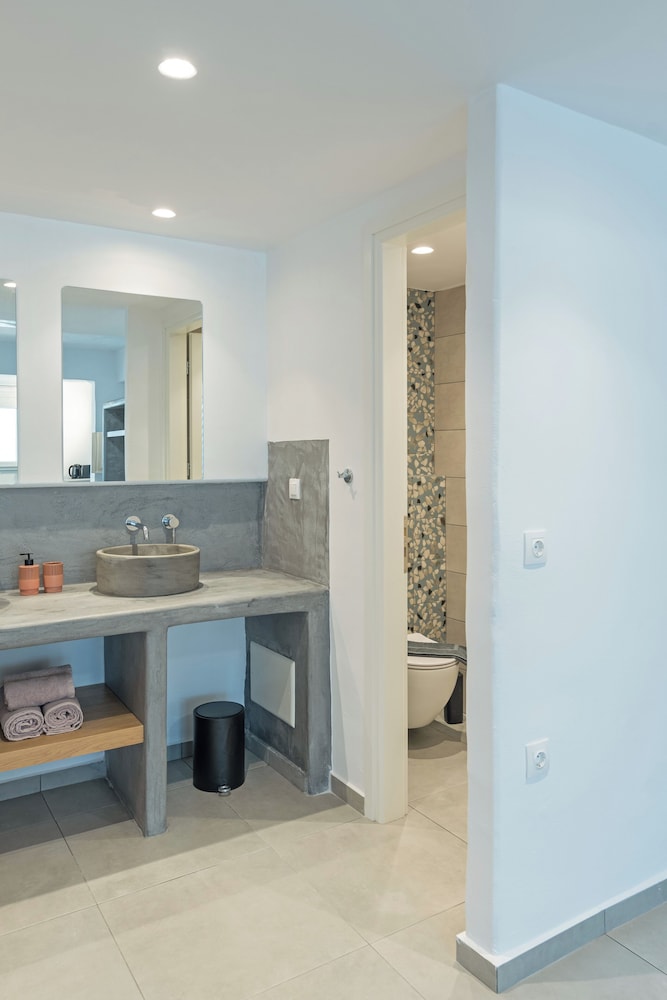 Ihthioessa Boutique Hotel - Property Image 128