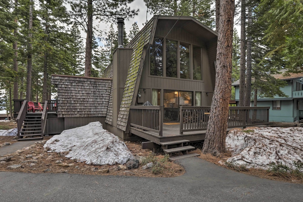 Carnelian Bay Home < 1 Mi to Tahoe Beaches - Property Image 2