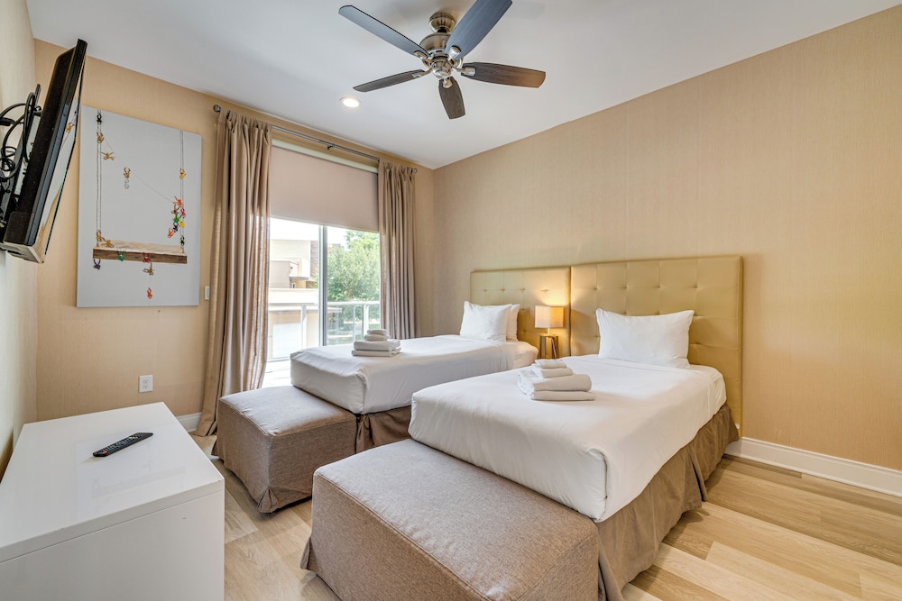 < 2 Mi to WDW Attractions: Luxe Family Getaway!
