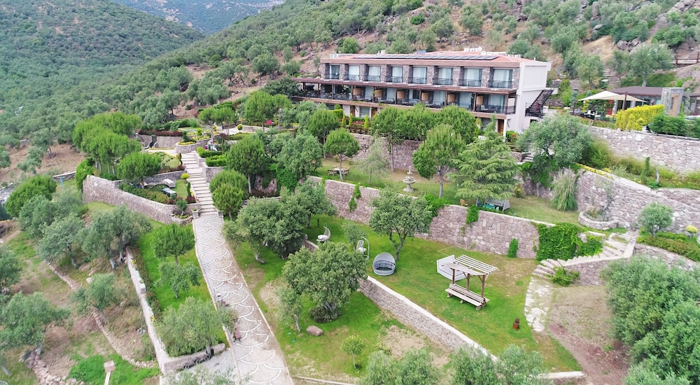 Assos Longevity Hotel