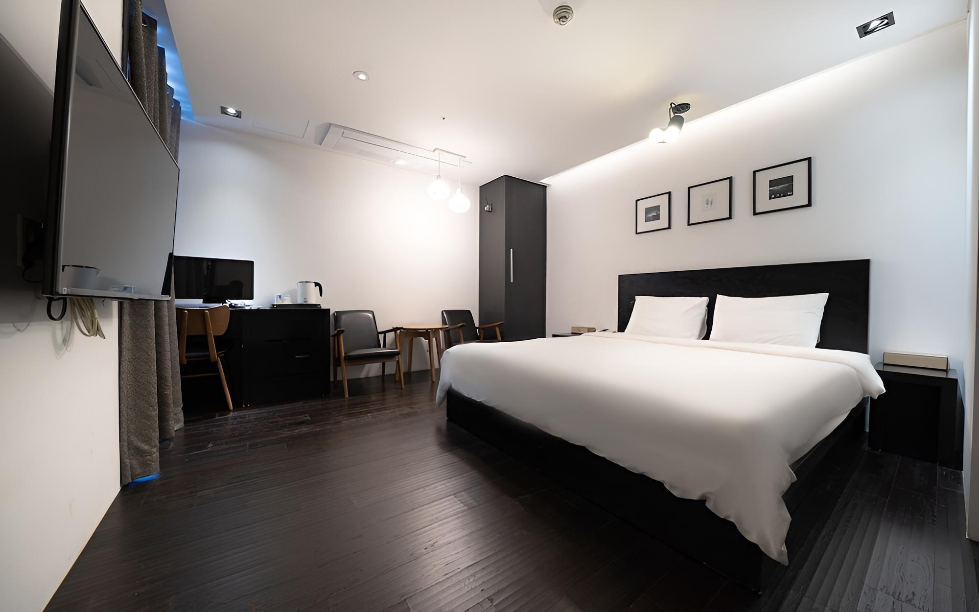 Incheon Ali Suite Hotel