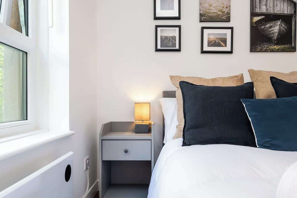 2bedroom Apartment-free Parking
