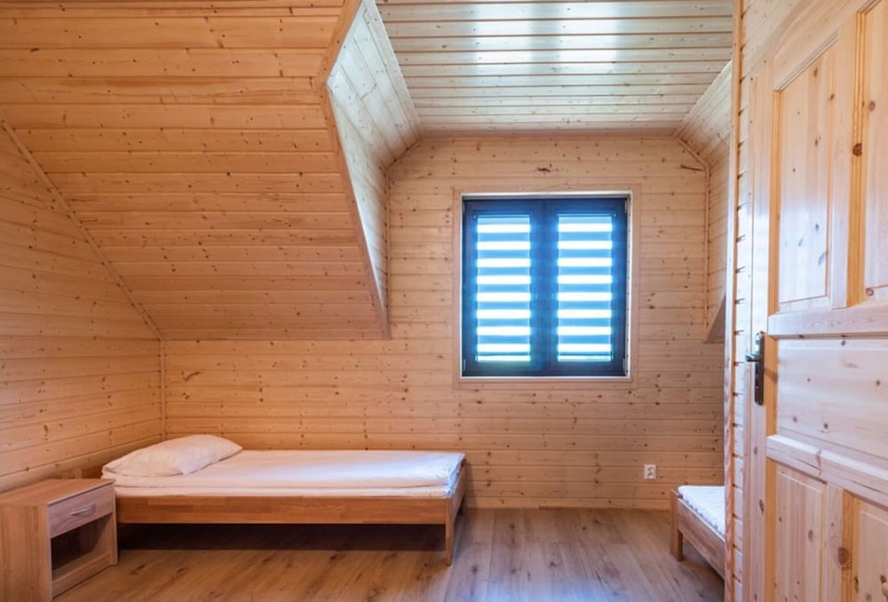 Two-storey Holiday Cottages, Plesna