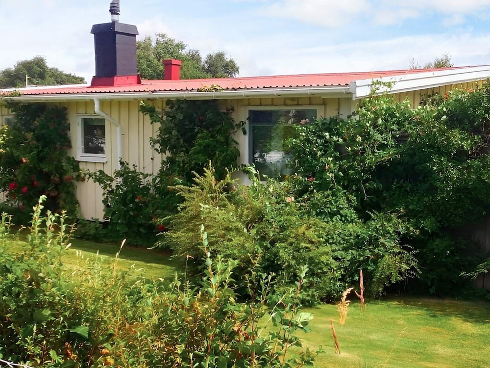 Summer Cottage Near the Beach view 5