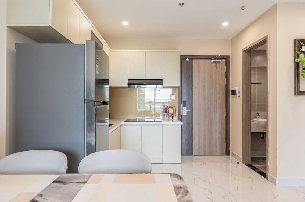 LA Nest 1BR River View Near Vincom